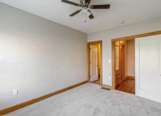 Building Photo - 11433 Ashbury Ave