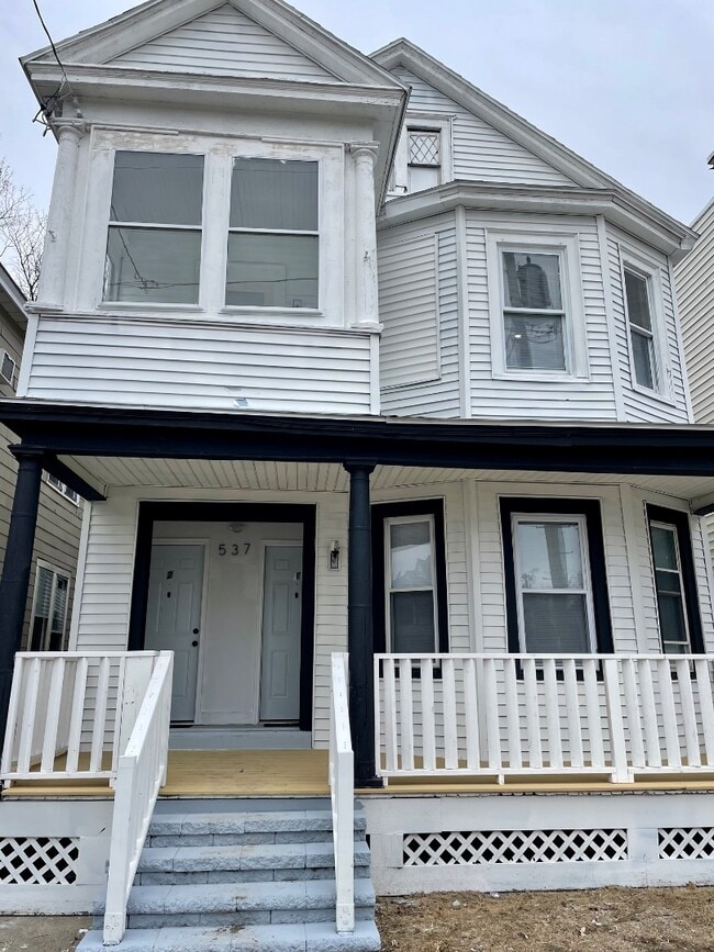 Building Photo - 537 Washington Ave