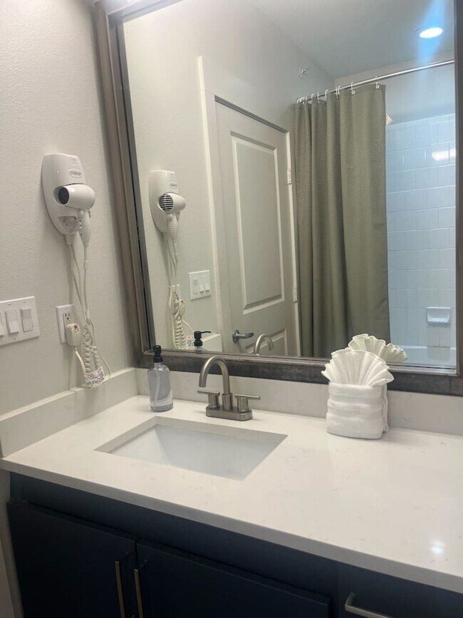 Building Photo - 2901 Indiana St