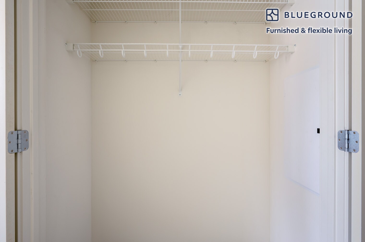 Building Photo - 730 W Couch Pl