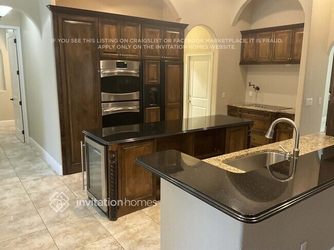 Building Photo - 400 Veracliff Ct