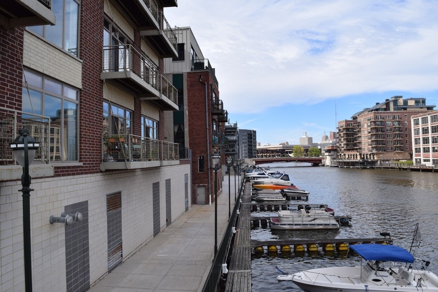 Building Photo - 210 S Water St