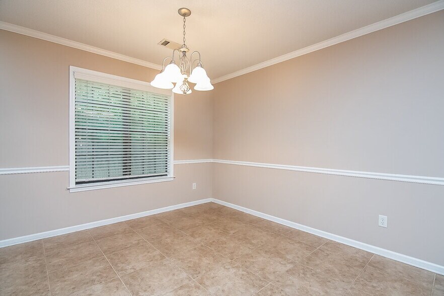 Building Photo - 8018 Jills Creek Dr