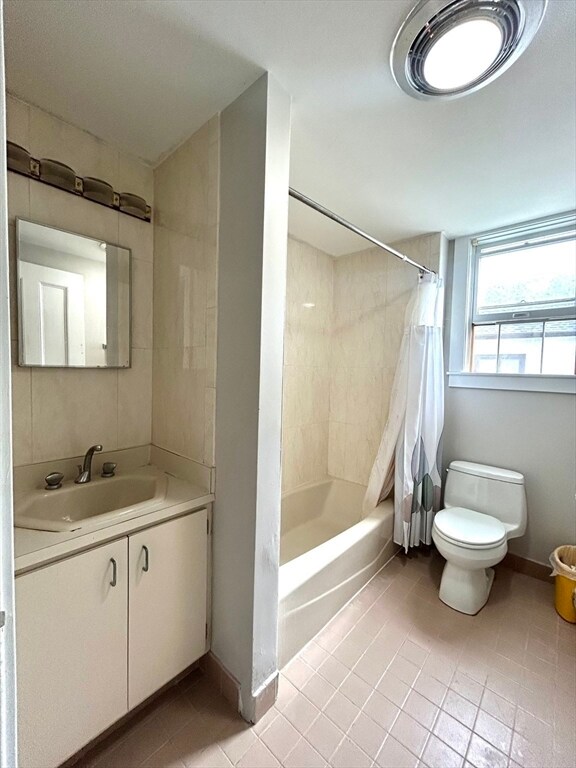 Building Photo - 1601 Centre St