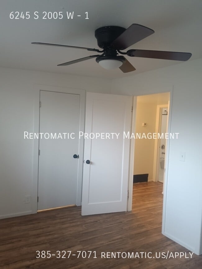 Building Photo - 6245 Margray Dr