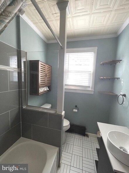 Building Photo - 57 Ridgeway Ave