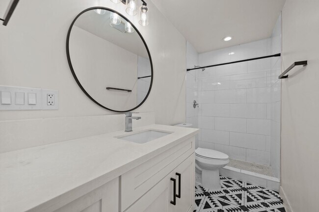 Building Photo - Brand new!