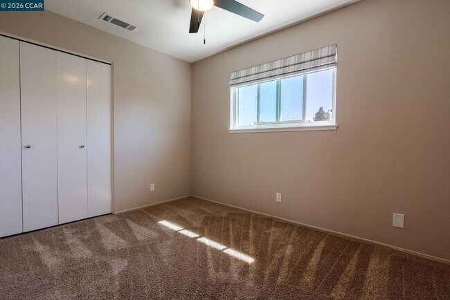 Building Photo - 1359 Shade Oak Ln