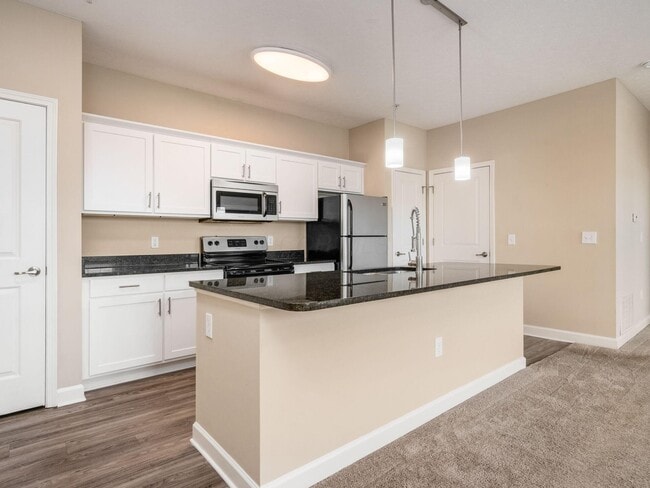 Building Photo - 5853 Spruce Forest Dr