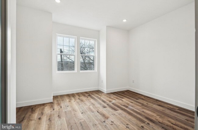 Building Photo - 2630 N 11th St