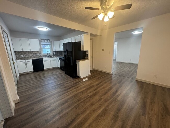 Primary Photo - NEW LISTING: Remodeled 4 Bed 2 Bath