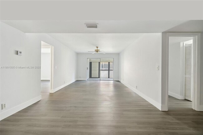 Building Photo - 606 NW 13th St