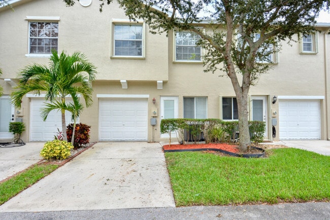 Building Photo - 2116 SE Eatonville Dr