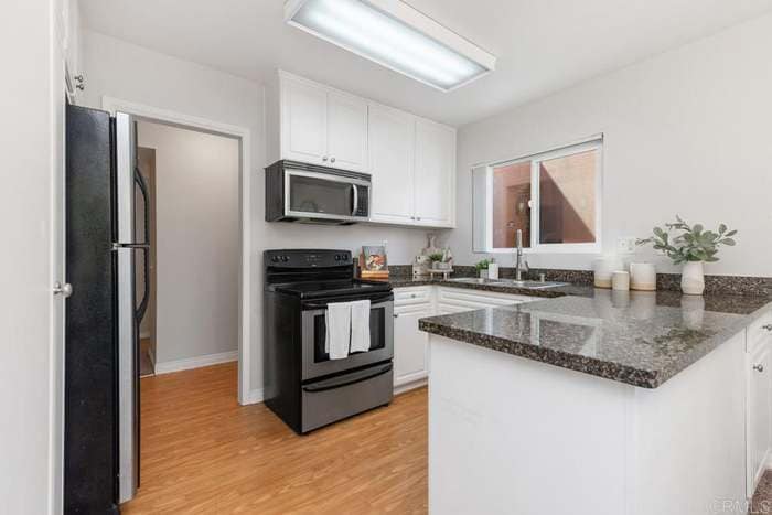 Building Photo - 17131 W Bernardo Dr