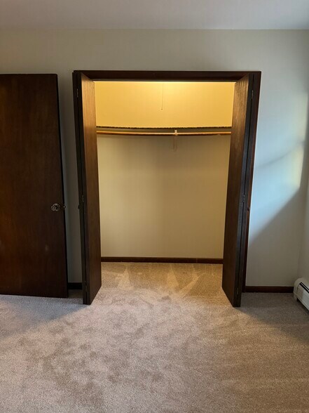 Closet - 1922 N 18th Ave