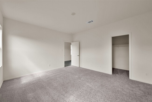 Building Photo - 583 Firemoon St