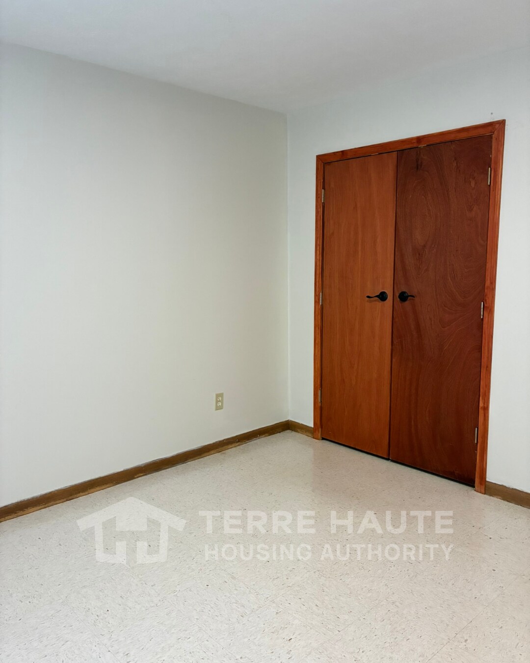 Building Photo - 275 N 18th St