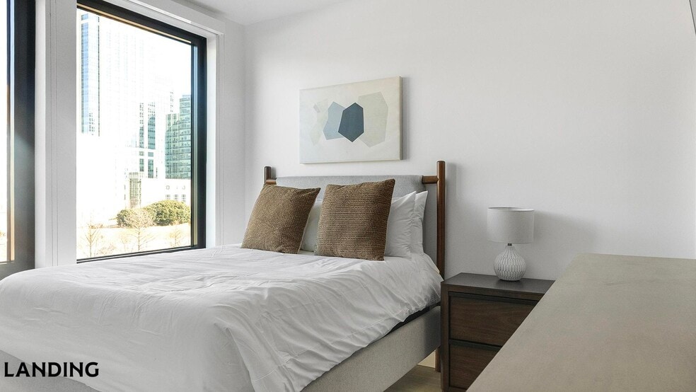 Building Photo - 1007 S Mint St