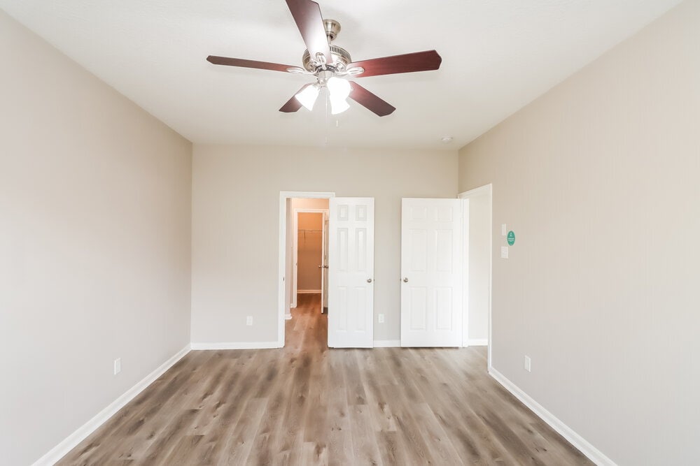 Building Photo - 974 Oak Falls Dr