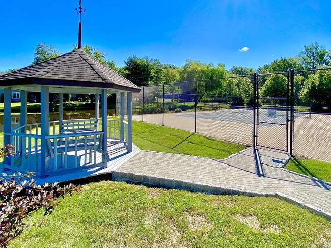 Building Photo - 21 North Loop