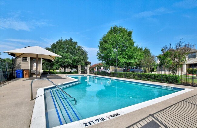 Building Photo - 3101 Davis Ln