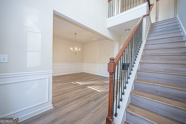 Building Photo - 813 Golden Isles Dr