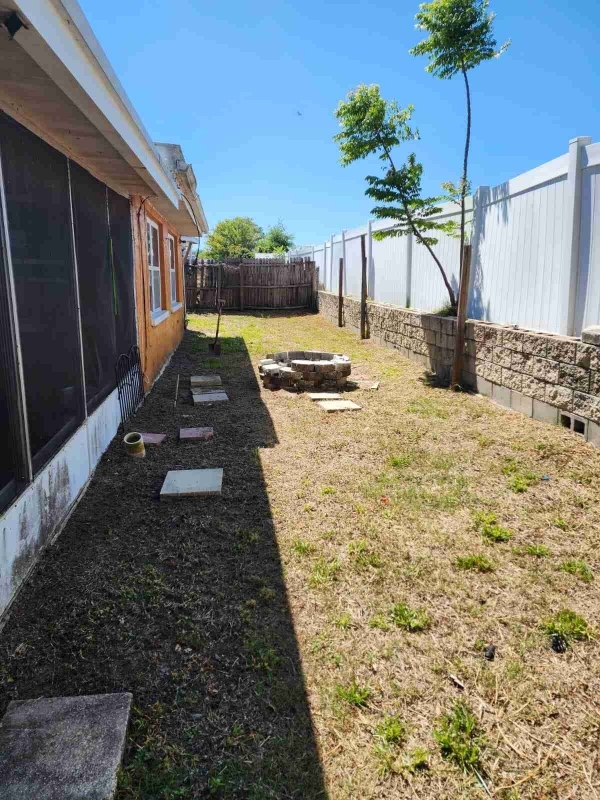Building Photo - 5653 Andrea Dr