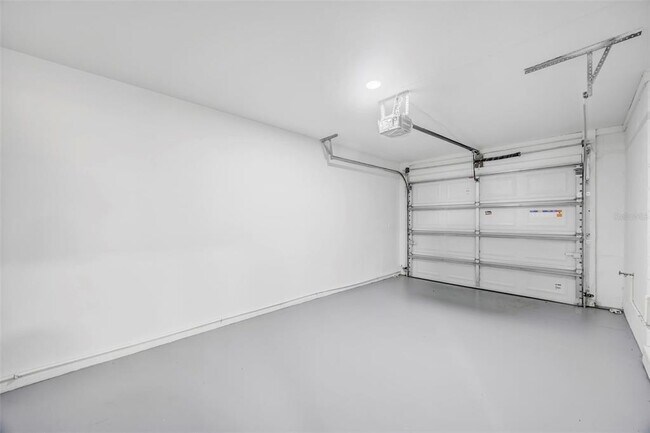 Building Photo - 11728 Raintree Dr