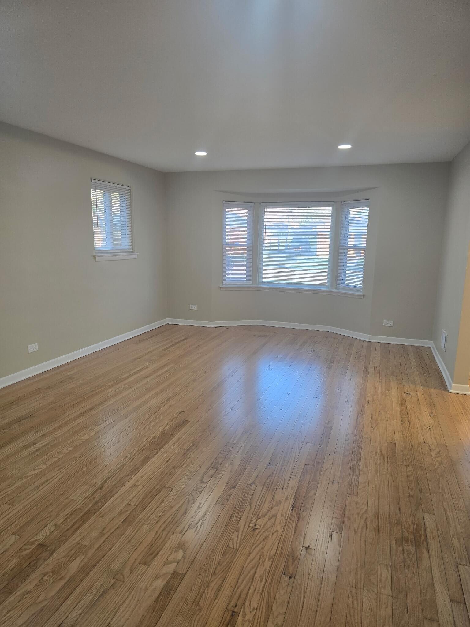 Building Photo - 4116 W 109th St