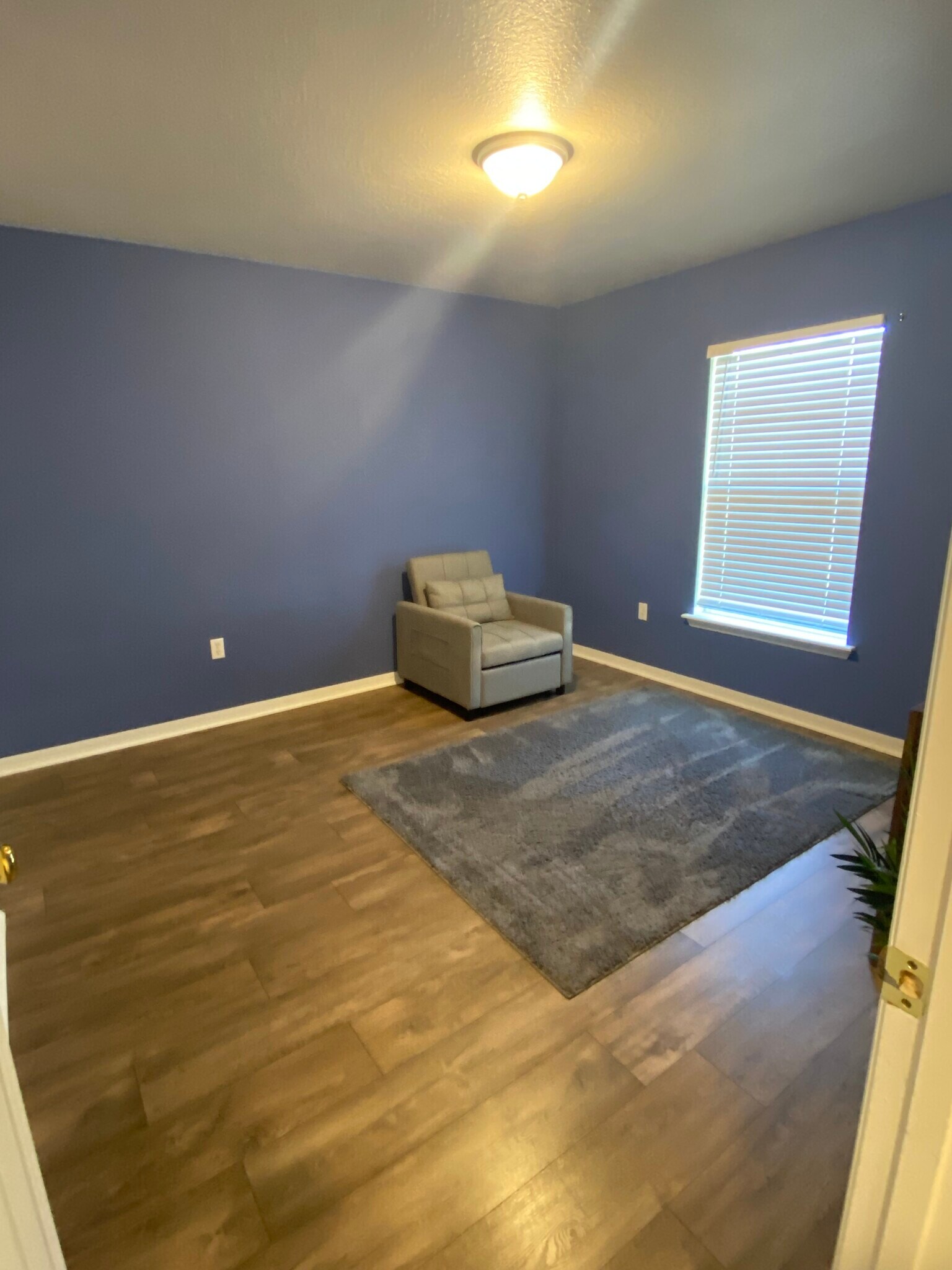 Building Photo - 4600 Tarrega St