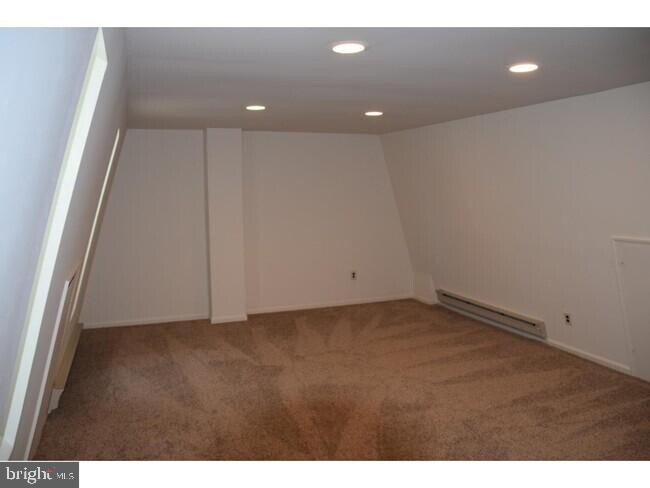 Building Photo - 112 Woodgate Ln