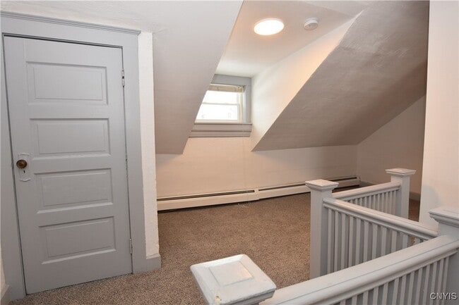 Building Photo - 137 Genesee St