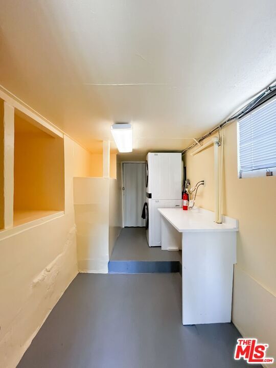 Building Photo - 1233 Ozeta Terrace