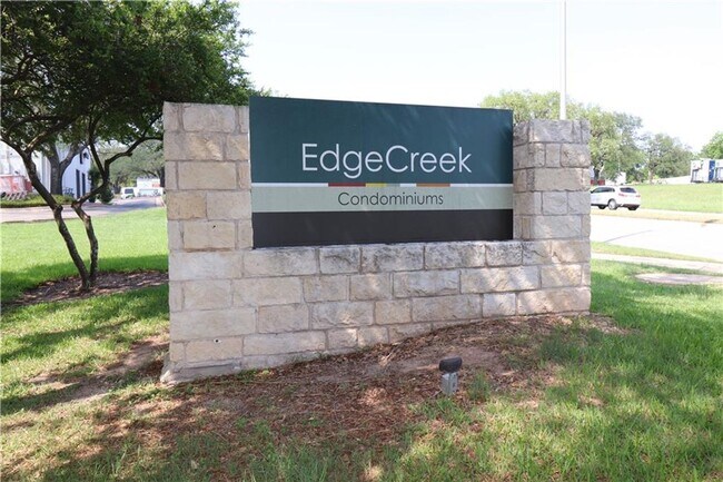 Building Photo - Edgecreek Condo for Lease