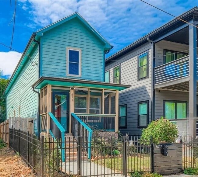 Building Photo - 677 Ira St SW