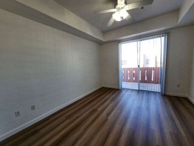 Building Photo - 35 E Agate Ave