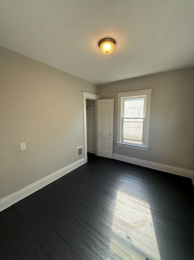 Building Photo - SECTION 8 & EDEN Accepted! - Fully Renovated 3-Bedroom Apartment