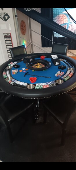 Building Photo - 7241 W Lenox Cir