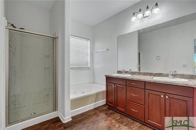 Building Photo - 179 Willow Point Cir