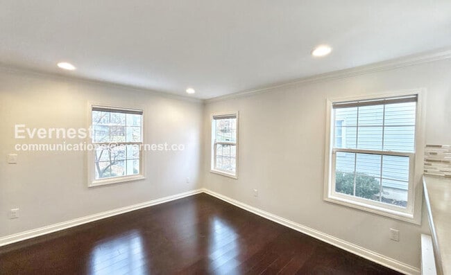 Building Photo - 616 Eastmoor Blvd