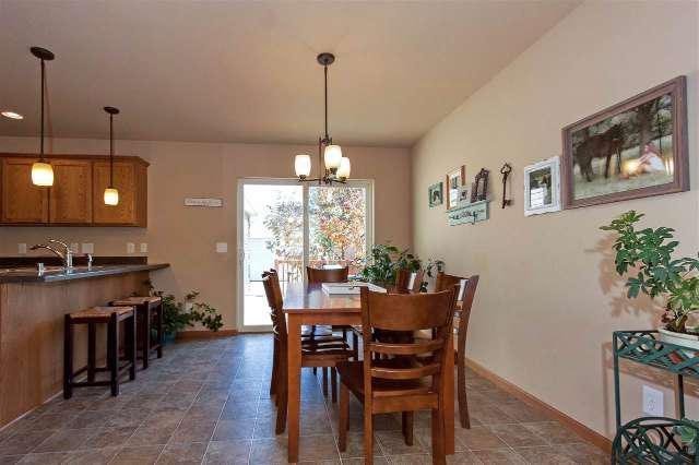 Building Photo - 8867 Sunstone Ln