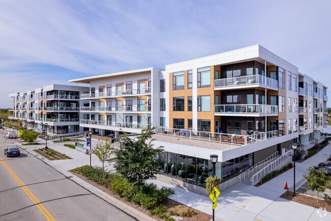 Parterre At Emerald Row Oak Creek Wi Apartment Finder