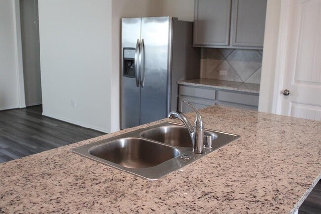 Building Photo - 9810 Copper Ranch Trail