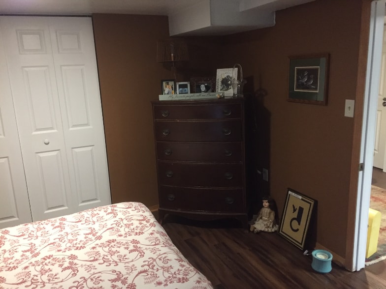 Building Photo - 352 Marion Ave