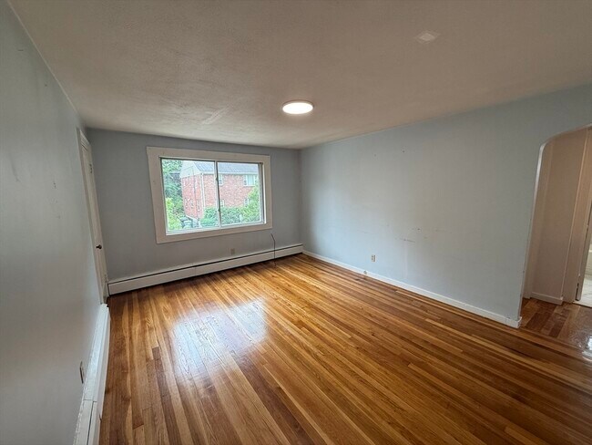 Building Photo - 45 Aldrich Rd