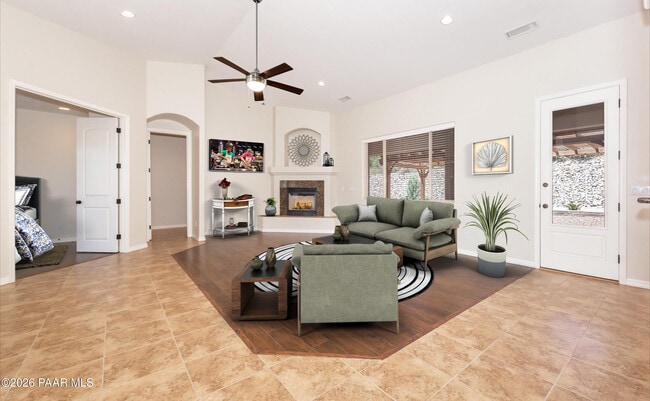 Building Photo - 5712 Ginseng Way