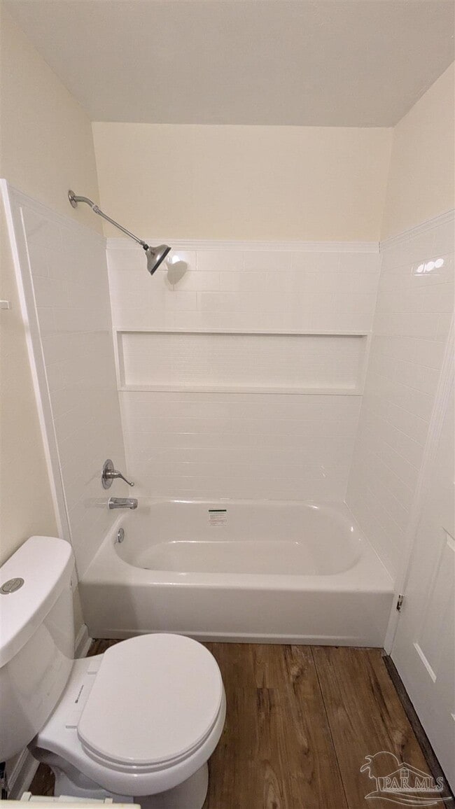 Building Photo - 3041 Belle Meade Dr