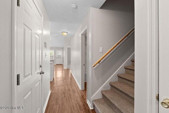 Building Photo - 443 Northrop Pl