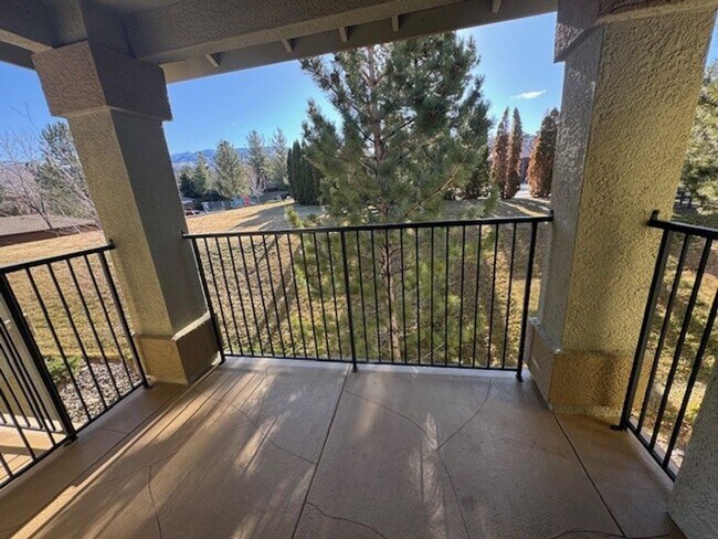 Building Photo - Silver Creek Condo- 2 Bedroom 2 Bath