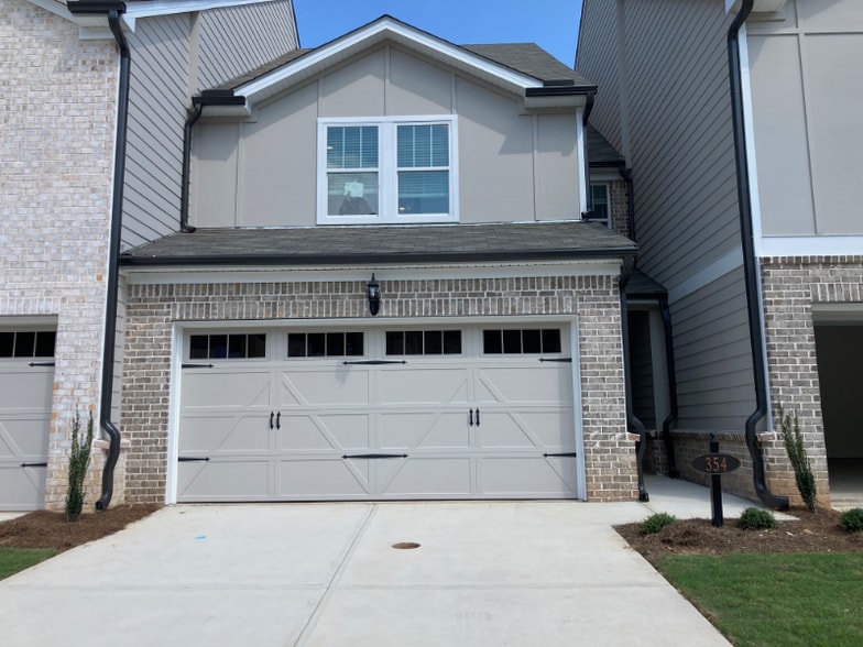 Primary Photo - 354 Timberland Ave